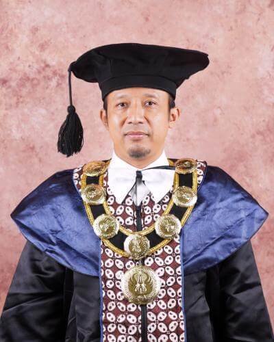 Prof. Nur Hidayanto